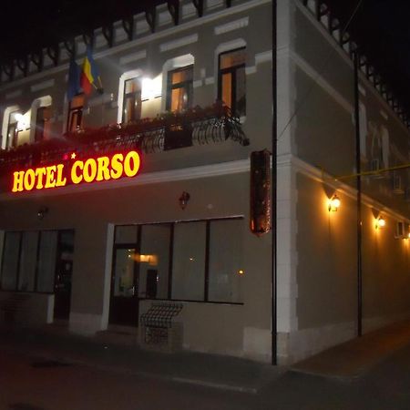 Hotel Corso Bodzavásár Kültér fotó